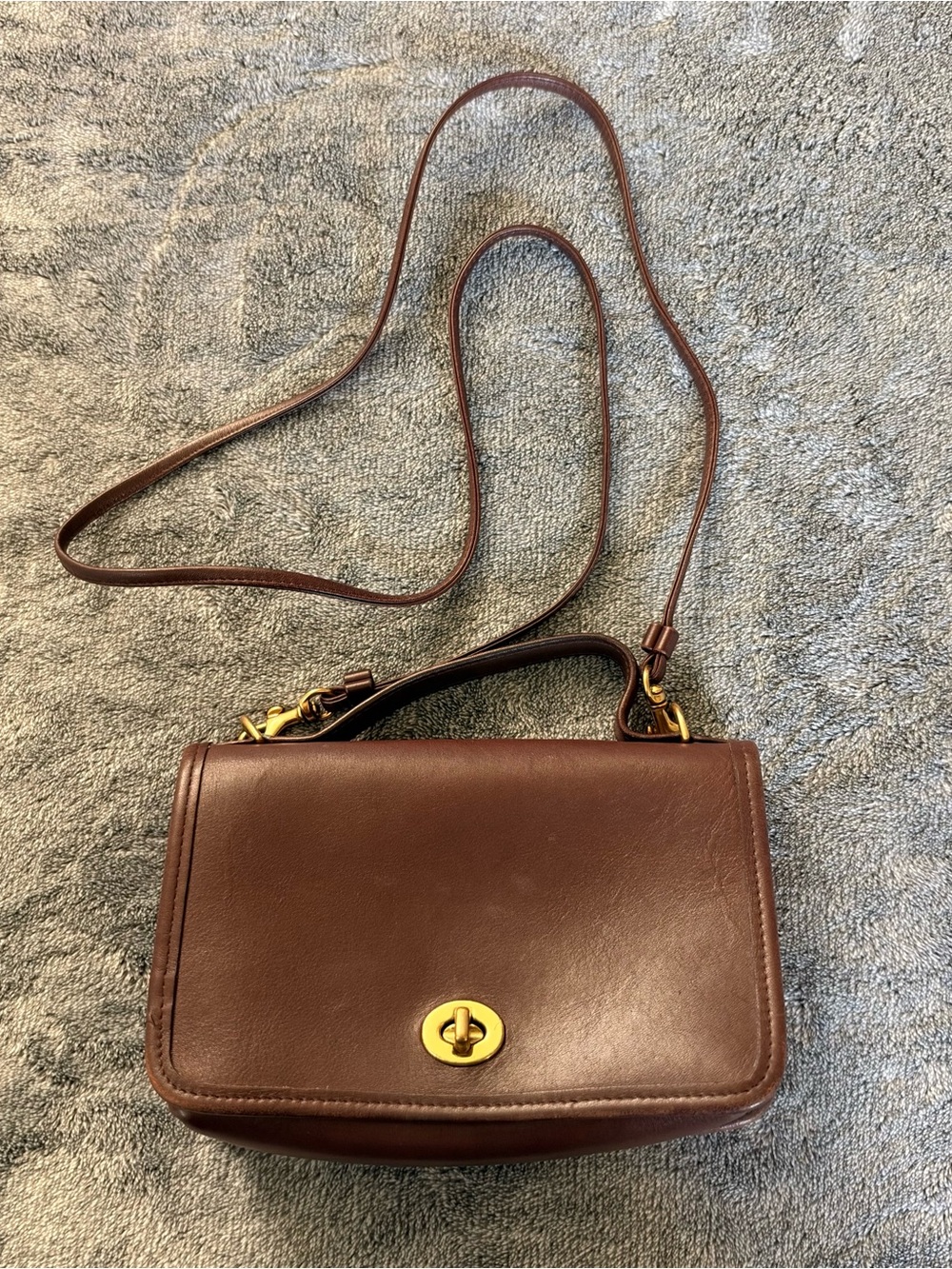 Vintage Coach 9924 Brown Leather Turnlock Crossbody Made in USA
